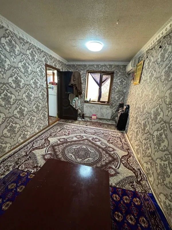 Продаётся квартира в Янгийуле, в центре: 1-й этаж 2-этажного дома, 2-комнатная квартира 1 Продаётся квартира в Янгийуле, в центре: 1-й этаж 2-этажного дома, 2-комнатная квартира 1