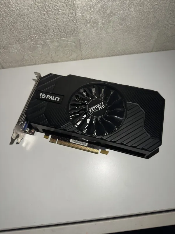Видеокарта GTX 750 1