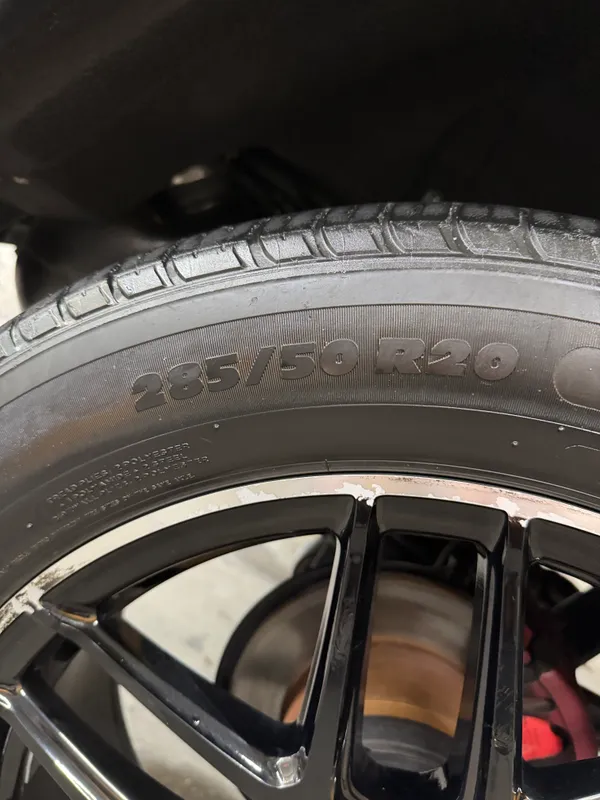 Diska balon mersedes AMG R20 sotiladi — фото 3