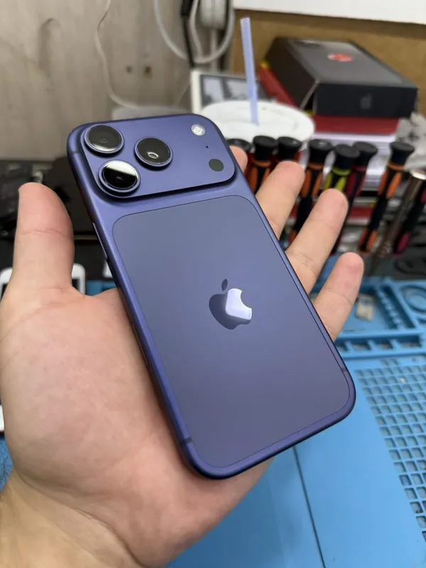 17 pro icloud zapchast 1
