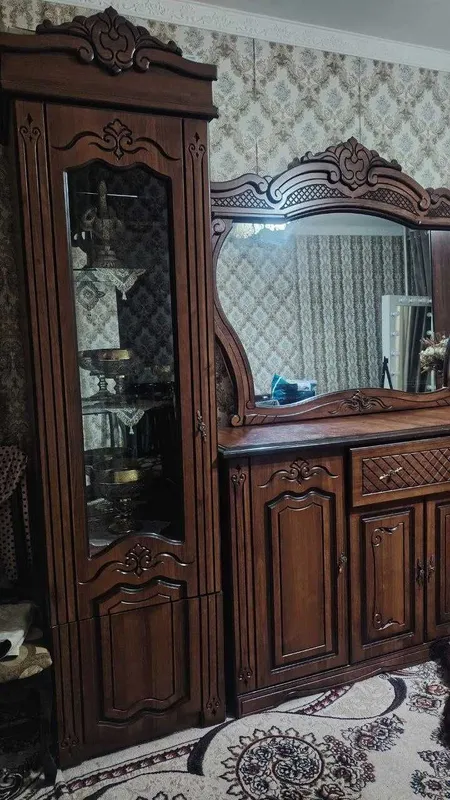 Срочно стенка сотилади 1 Срочно стенка сотилади 1