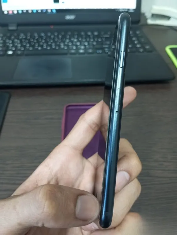 iPhone SE 2022 64 ГБ 3 iPhone SE 2022 64 ГБ 3