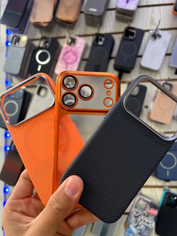 iPhone 17 Pro va Pro Max uchun premium chehollar iPhone 17 Pro va Pro Max uchun premium chehollar