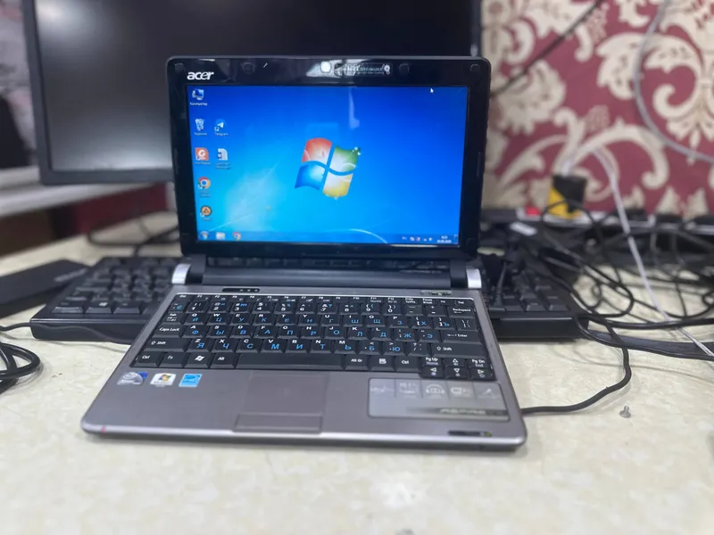 Acer Aspire one Netbook