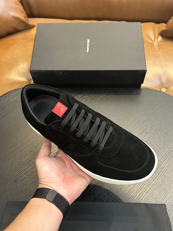 бренд KITON Натуральный замша — фото 1