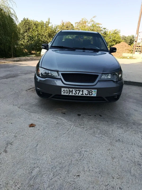 Nexia 2 Pol luks