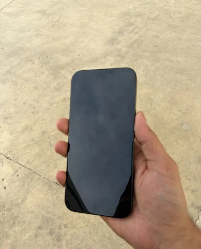 Iphone 16pro max srochna sotiladi 1 Iphone 16pro max srochna sotiladi 1
