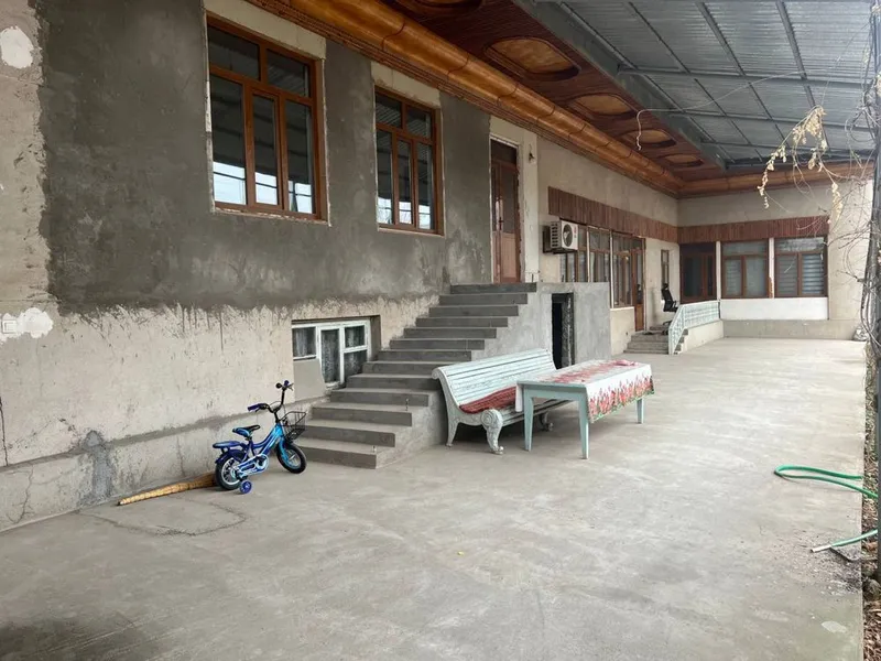 Xonabod Beruniy arka 12.5 sotx. Sroshna 4