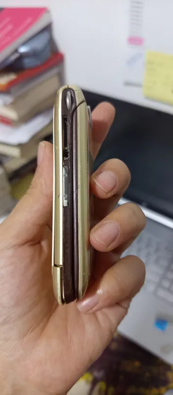 Samsung buklanadigan (Flip) telefon 5 Samsung buklanadigan (Flip) telefon 5