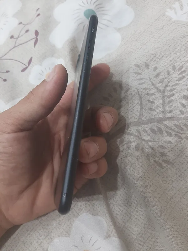 Iphone 7plus oyqlot bolgan — фото 1