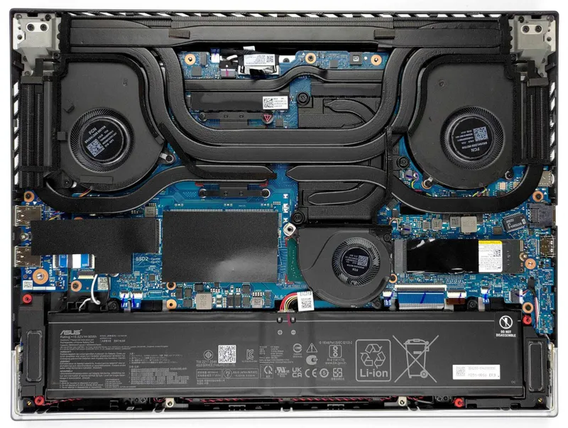 Asus ROG Strix G16/Intel Ultra9-275HX/32/2/16" WQXGA 16:10 IPS 165Hz — фото 3