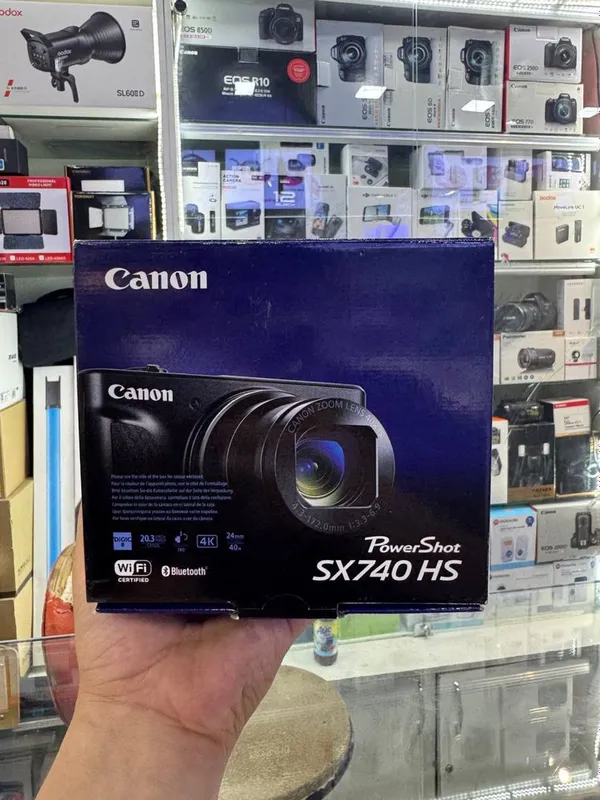 Canon sx740hs black