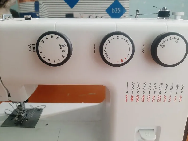 Bernette B35 tikuv mashinasi sotiladi, 23 ta tikish amali 3 Bernette B35 tikuv mashinasi sotiladi, 23 ta tikish amali 3