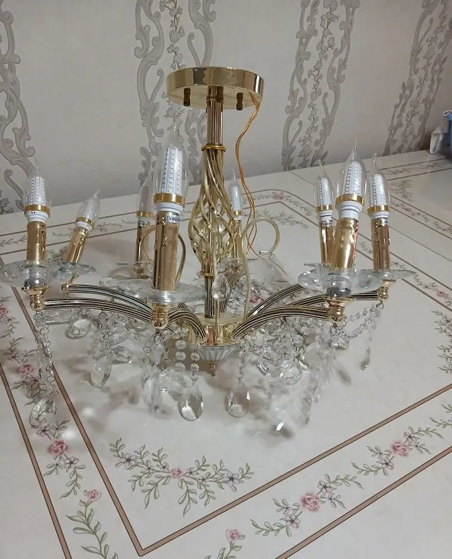 Хрустальная люстра в продаже 2