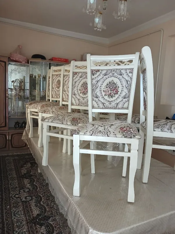 Продаются стол и стул 1