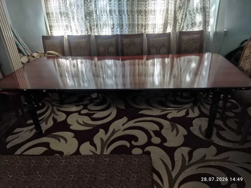 Продам стол и стулья 1