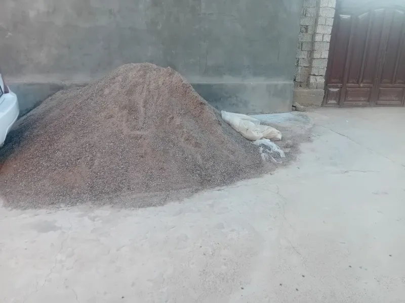 Sotiladi kilinsz bilan tuproq 1