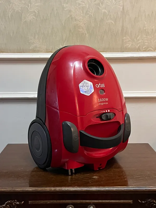Пылесос Artel VCB0316RED 1 Пылесос Artel VCB0316RED 1