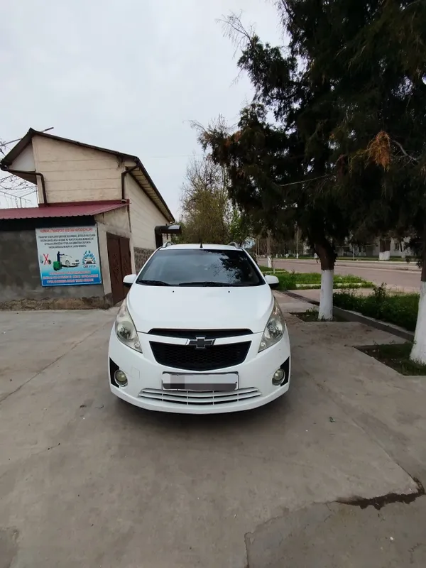 Spark 2011 Rangi oq Matori ECO 1 Probeg 356000 Gaz/Benzin Balonlari