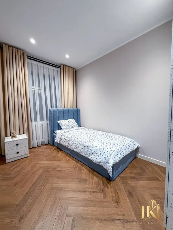 Продаётся 4-комнатная квартира 3/4/4, 77-серия, 75 м², евро ЛЮКС 5