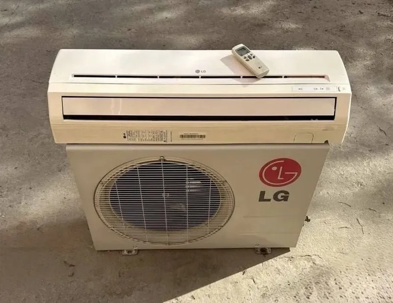 Кондиционер фирма LG-12