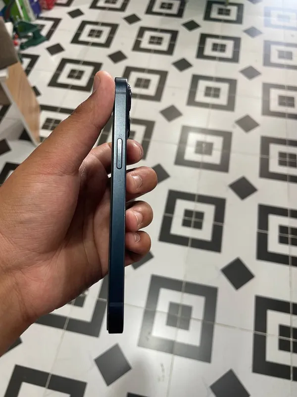 Iphone 13 idealni bir qo’l telefon 1 Iphone 13 idealni bir qo’l telefon 1