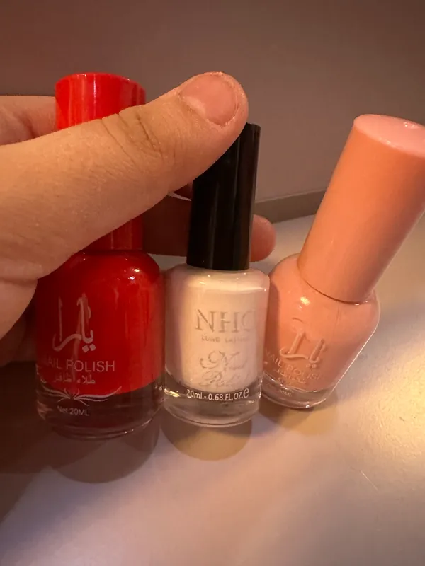 Nails polish