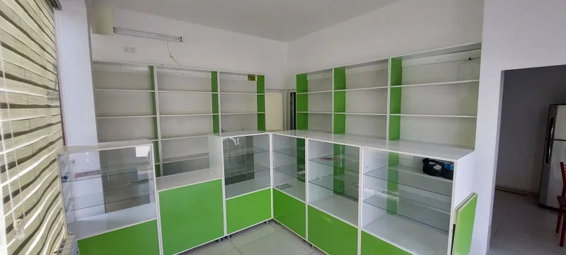 Продаётся мебель для аптеки 1 Продаётся мебель для аптеки 1