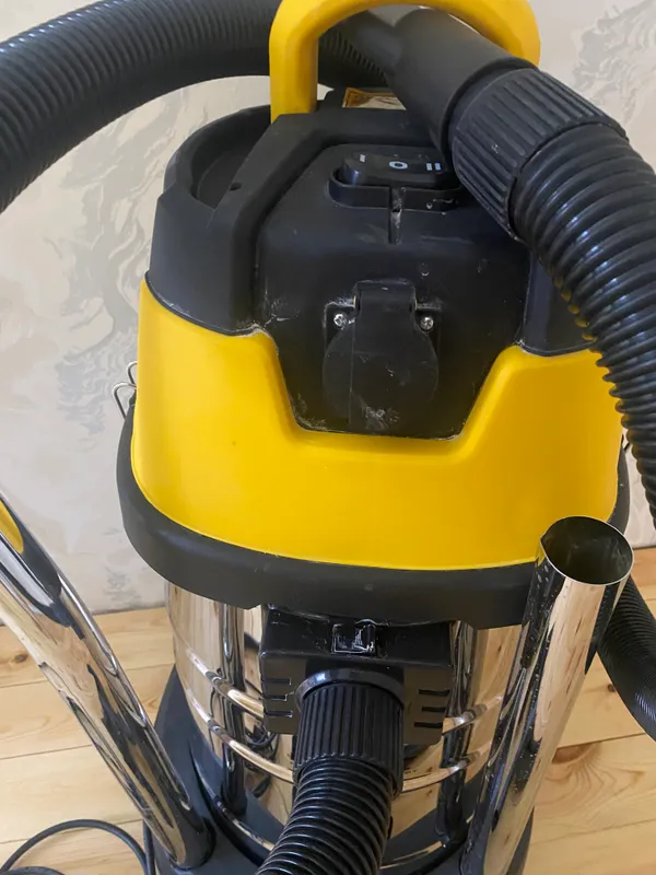 Pilsos Rolf 1400w xolati yangi 4