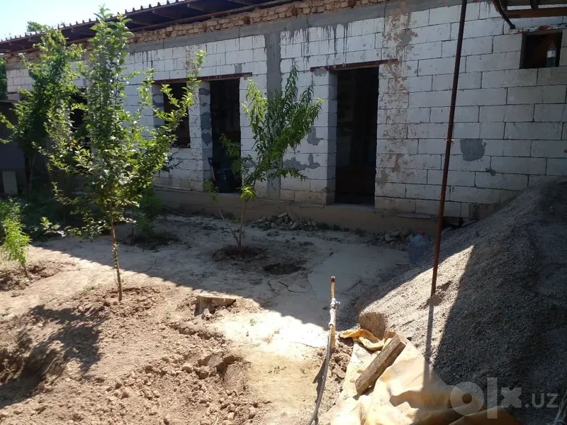 Uy sotiladi keles 4.5 sotix Fasad 27x17.5 metr 9 Uy sotiladi keles 4.5 sotix Fasad 27x17.5 metr 9