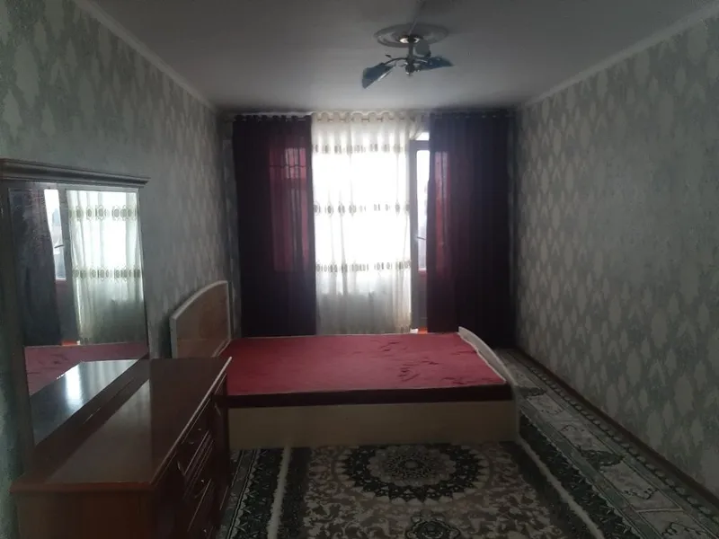 Урган шаҳар Мир кафени ёнида йўл юзидаги домда 3 хона кв ижарага берил — фото 1