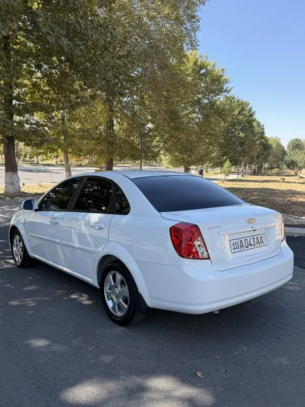 Chevralet Gentra 4 Chevralet Gentra 4