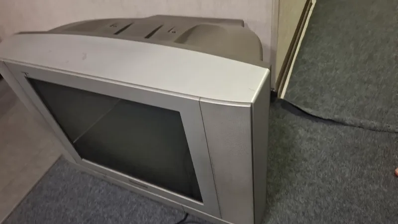Телевизор Panasonic 1 Телевизор Panasonic 1