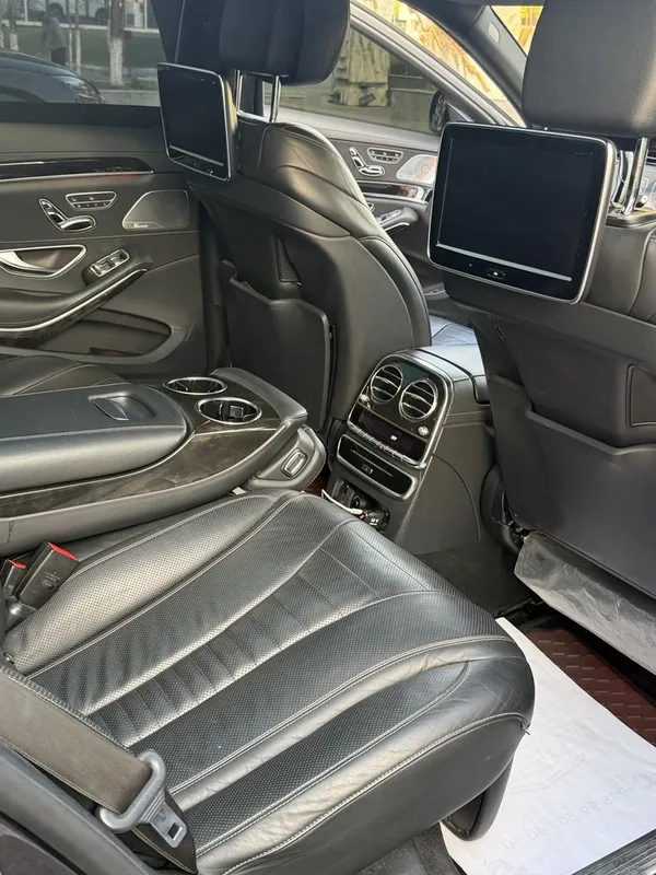 Mercedes Benz W222 S550 8 Mercedes Benz W222 S550 8