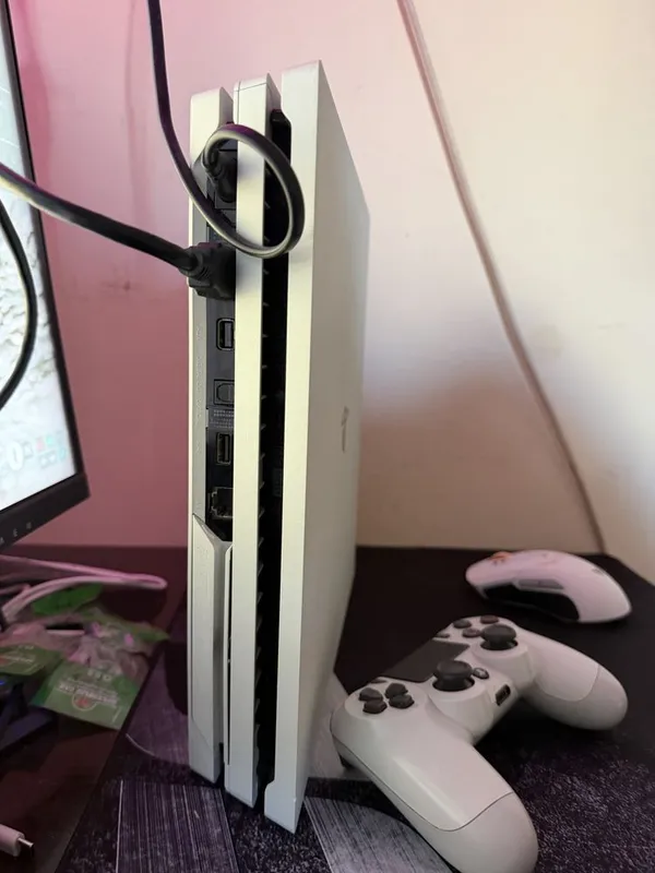 Playsition 4 pro 1 TB 2 Playsition 4 pro 1 TB 2