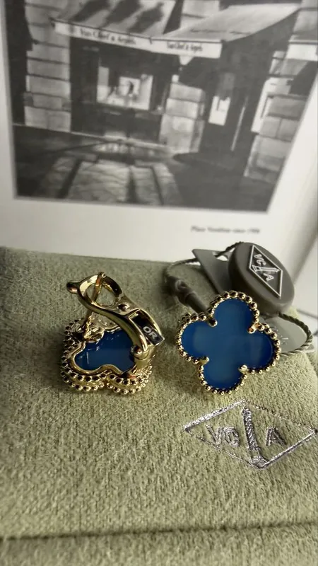 Серьги Van Cleef & Arpels Голубой агат 6 Серьги Van Cleef & Arpels Голубой агат 6