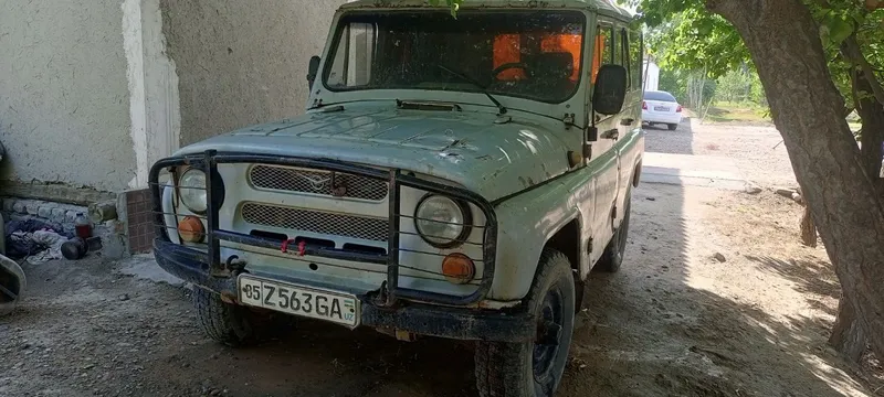 УАЗ ХАНТЕР сотилади.