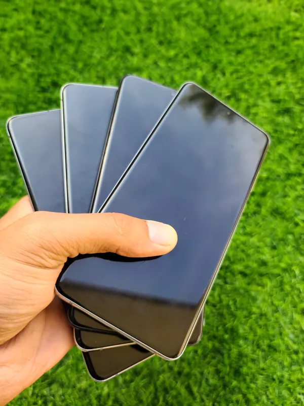 Samsung Galaxy S20 Plus 5G. Hotira 12/256 GB. 2 Samsung Galaxy S20 Plus 5G. Hotira 12/256 GB. 2