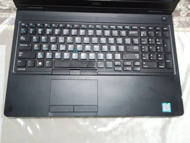 Dell noutbuk sotiladi 15. Amerkadan kelgan 3 Kun buldi