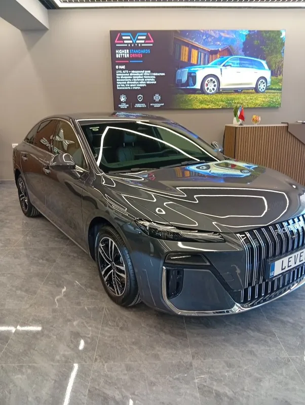ROEWE M7 DMH 2026 Yangi avtomobil. Premium klassdagi zamonaviy gibrid