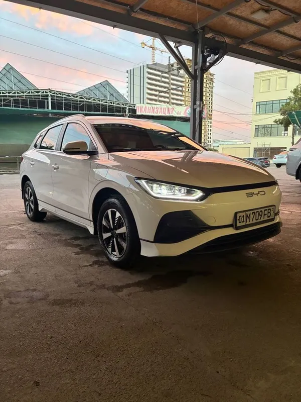 BYD E2 luxury rasmiy 2025/26 1 BYD E2 luxury rasmiy 2025/26 1