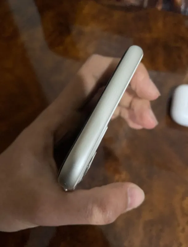 iPhone 11 Karopka dokument full 3