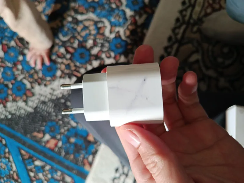Iphone 15 зарядчик — фото 1