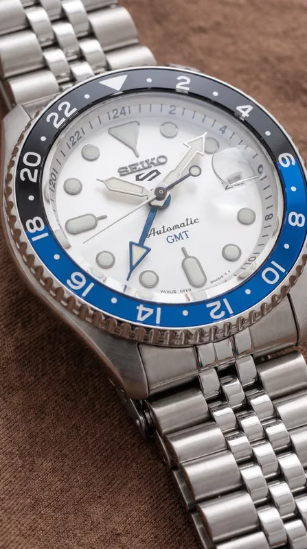 Seiko 5 Sports GMT 6