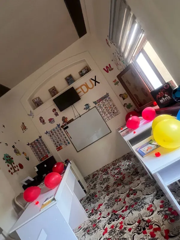 Sotiladi: 8 parta8 stulstoykali doska stoyka — фото 3