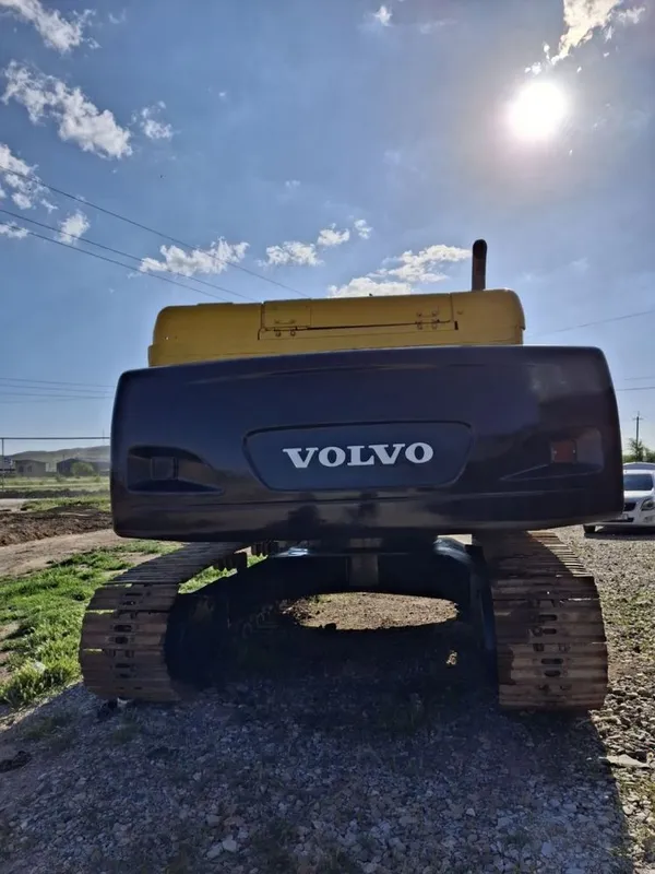Вариантга Экскаватор VOLVO 290 талик срочно сотилади — фото 2
