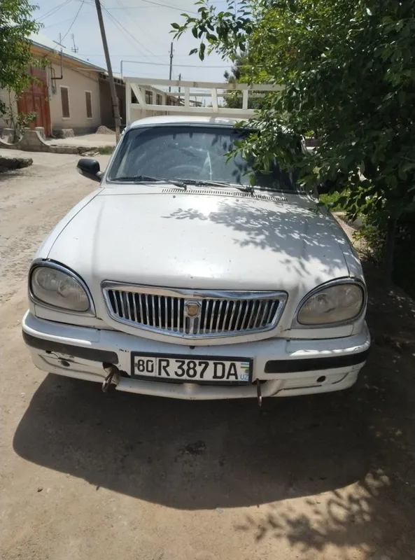 Mashine sotiladi volga gaz 31 10 ishlab chiqarigan yili 2006