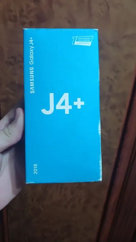 samsung j4+