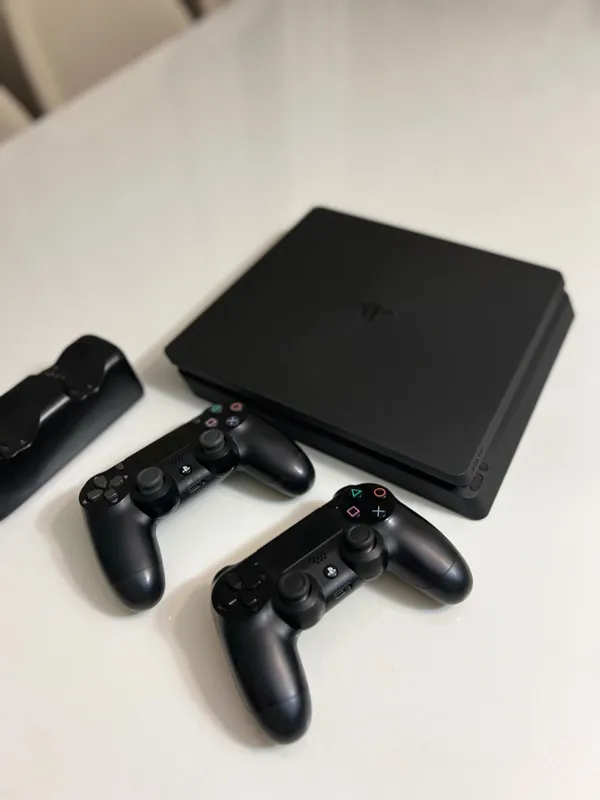 Playstation 4 13.04 versiya slim 500gb в хорошем состояние продается 1 Playstation 4 13.04 versiya slim 500gb в хорошем состояние продается 1