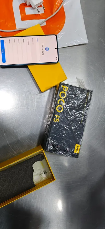 Poco f5 4